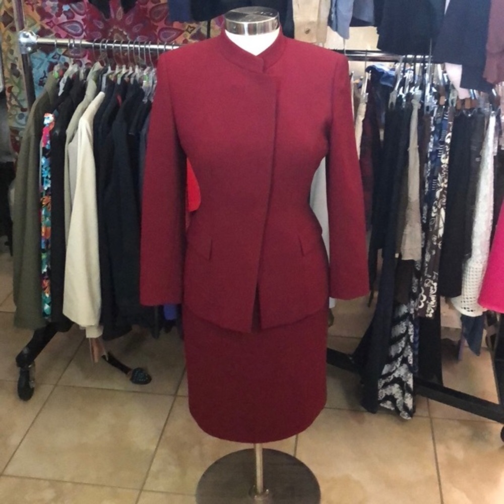 Kasper skirt and blazer suit